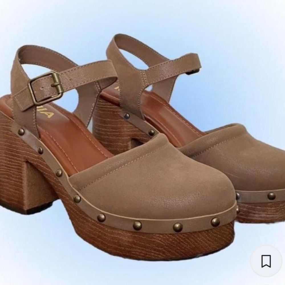 MIA platform wooden brown clog mary jane heels!